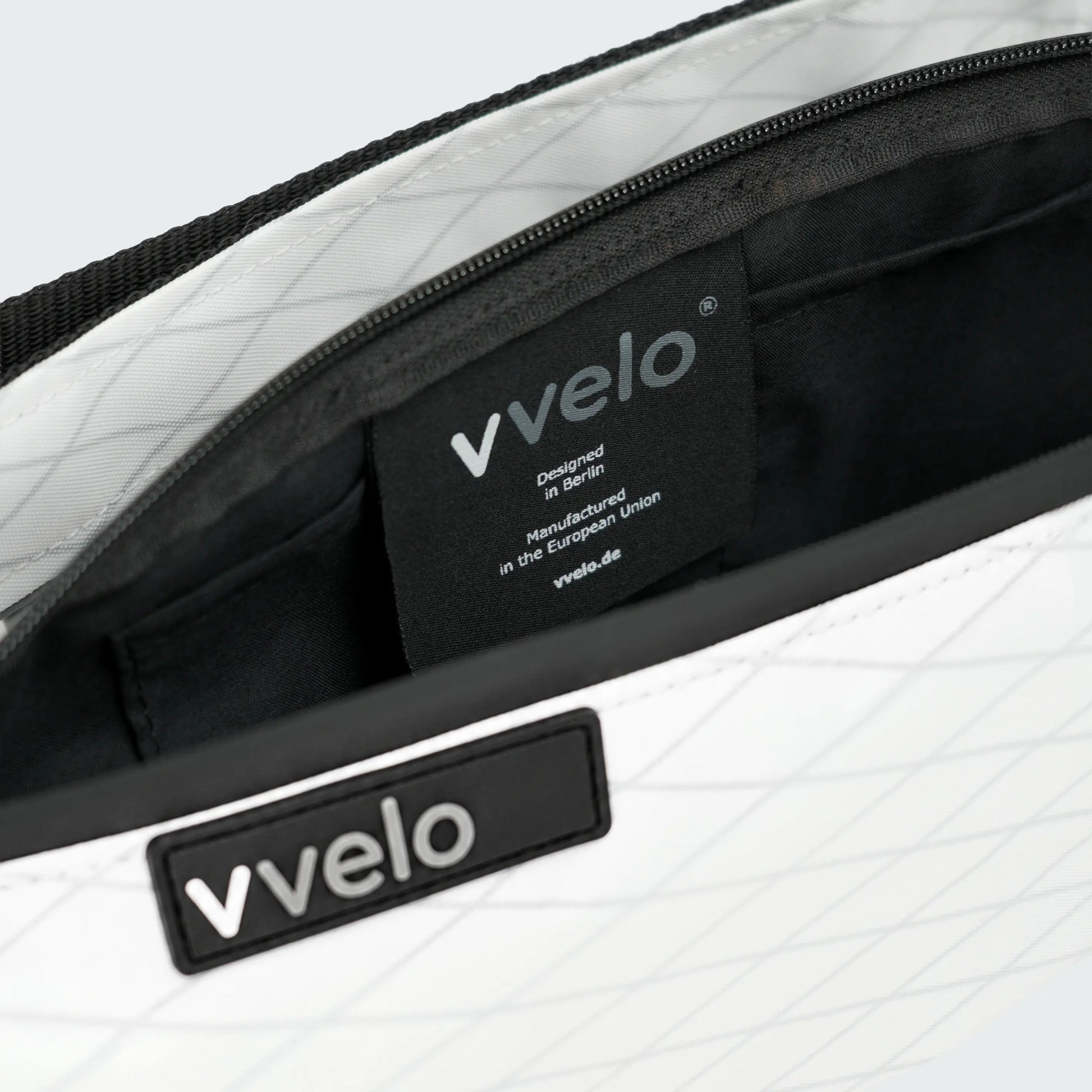 Crossbag weiß – vvelo | Etikett