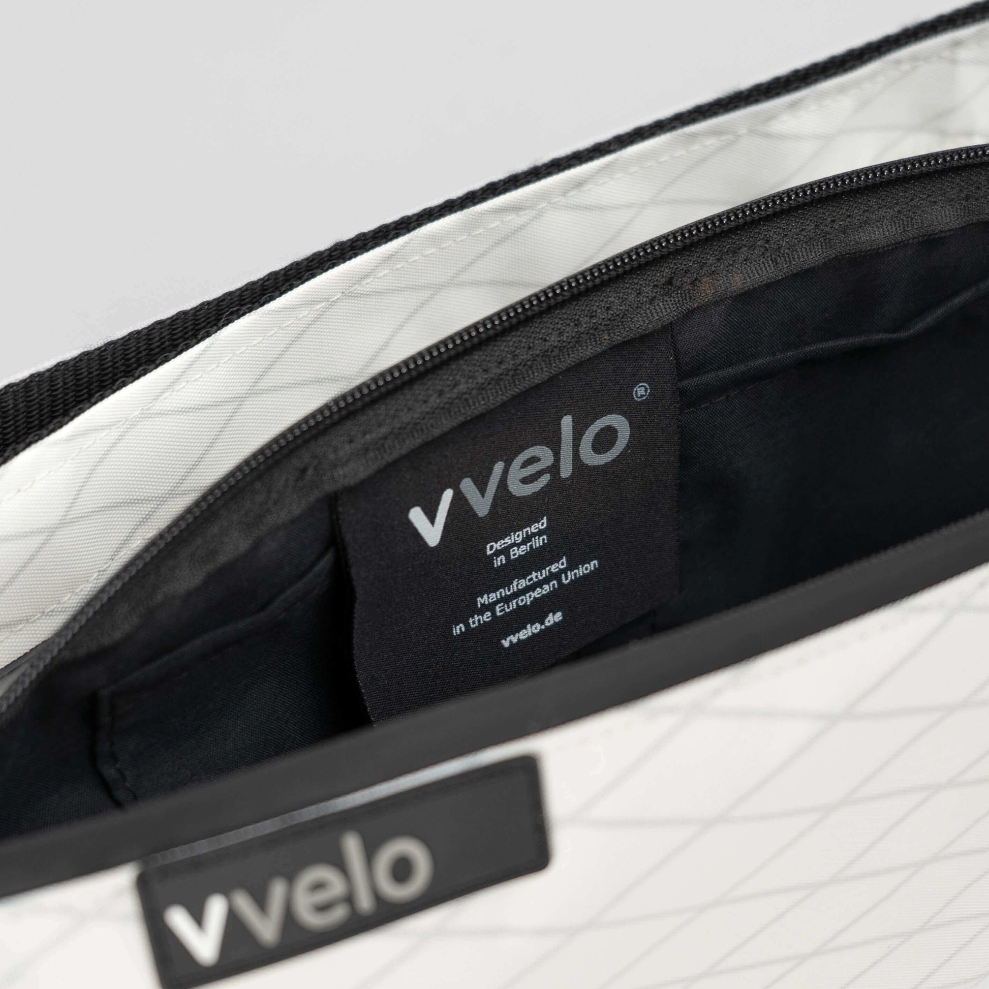 Crossbag weiß – vvelo | Innenansicht