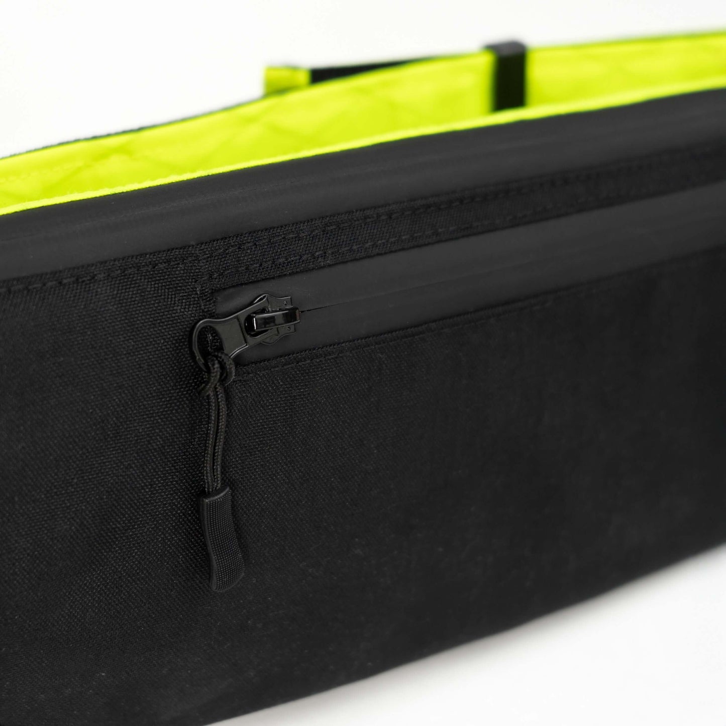 Crossbag neon-gelb – vvelo | Rückseite mit Geheimtasche