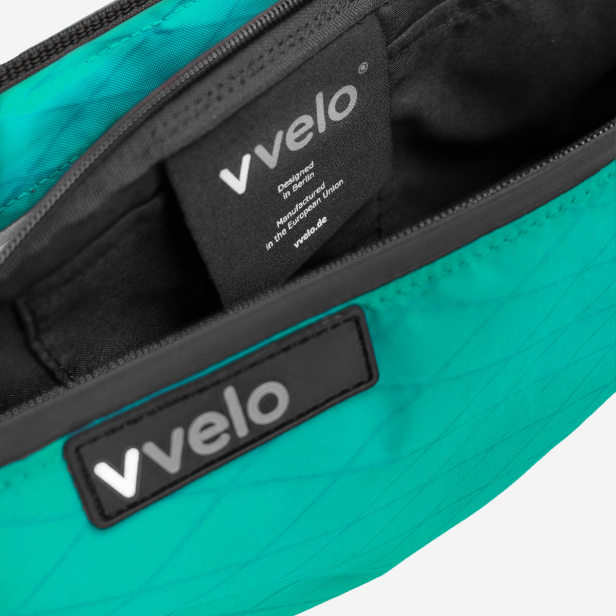 vvelo Crossbag medium Türkis – Detailansicht
